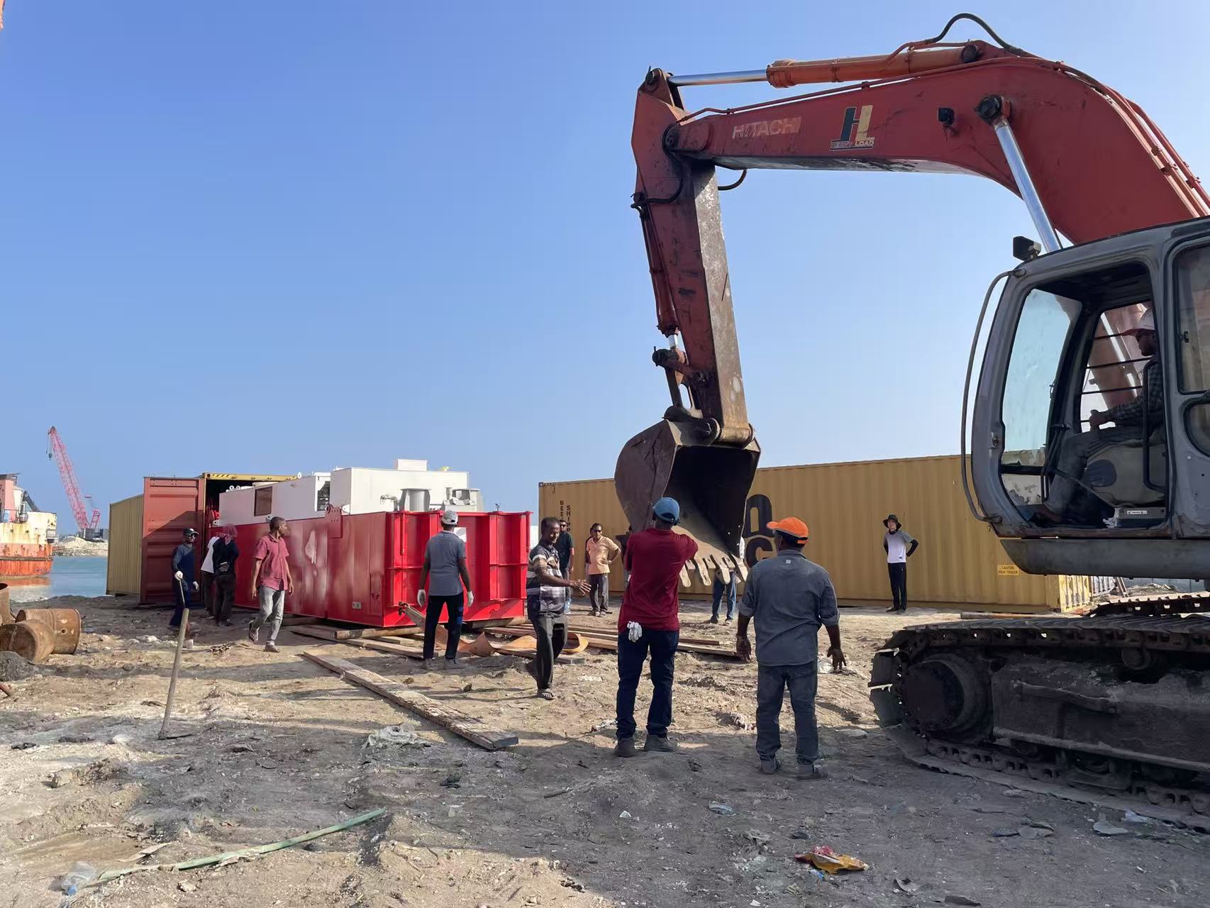 Assemblato in due giorni! La draga aspirante con taglierina JMD350 atterra alle Maldive per operazioni di dragaggio